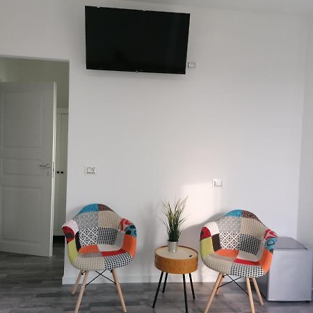 Suite Room Malpensa B&B Cardano Al Campo Exterior foto